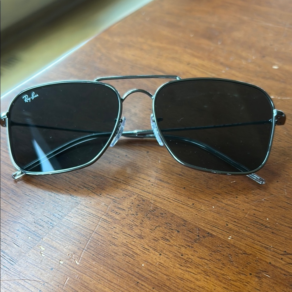 Ray-Ban Black Lens Aviator Sunglasses